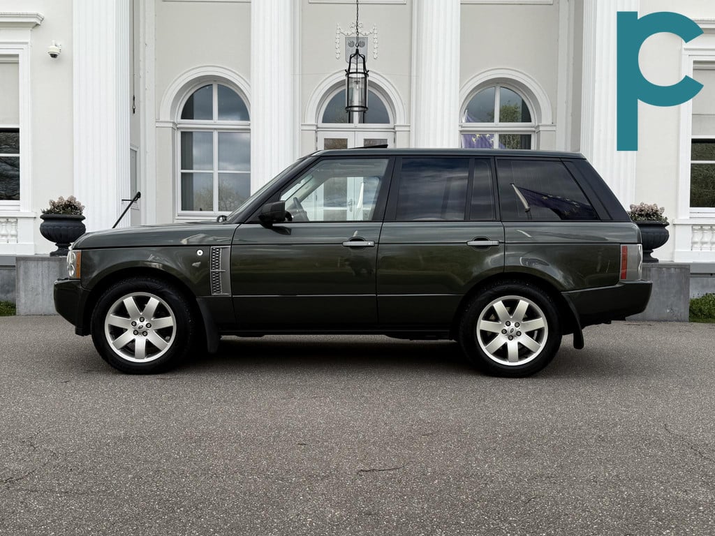 Land Rover Range Rover 4.4 V8 Vogue Facelift Green over Sand Classic V8 306ps petrol